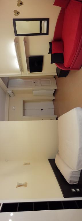 Duomo 89 Bed & Breakfast Naples Room photo