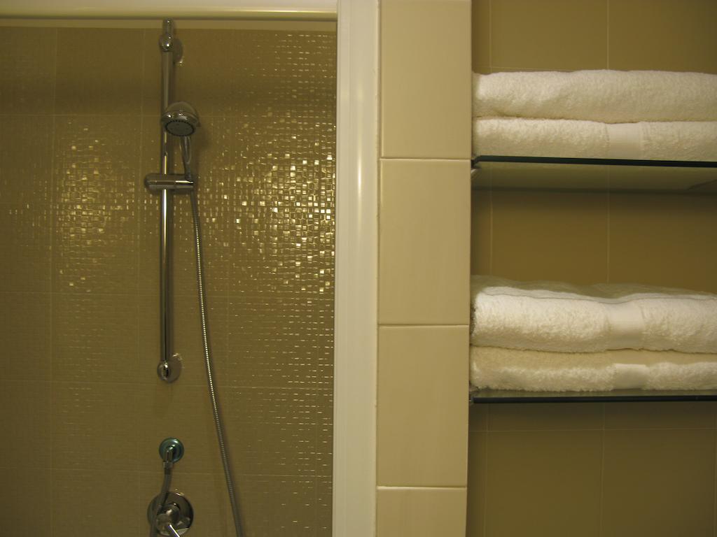 Duomo 89 Bed & Breakfast Naples Room photo
