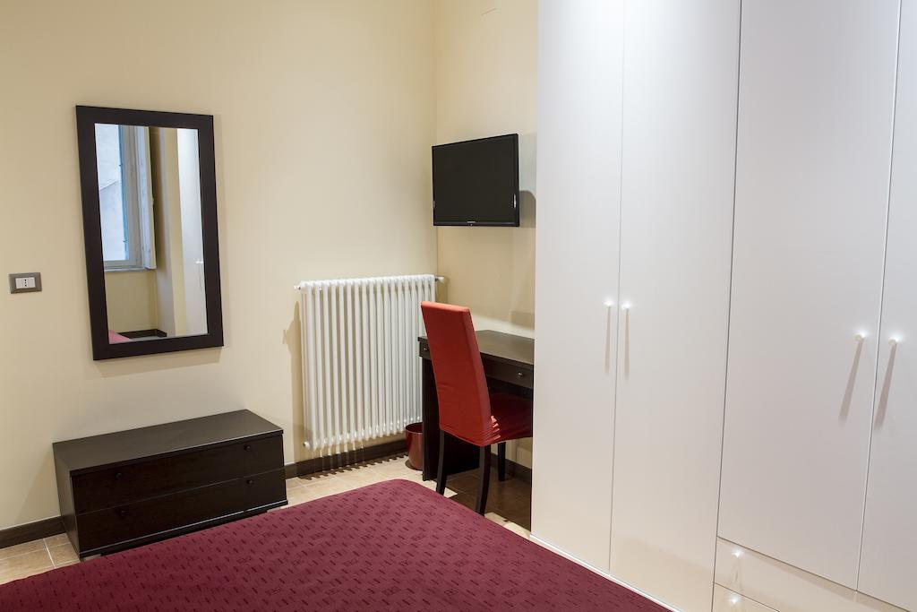 Duomo 89 Bed & Breakfast Naples Room photo