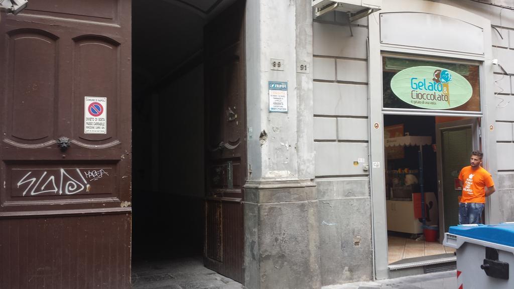 Duomo 89 Bed & Breakfast Naples Exterior photo